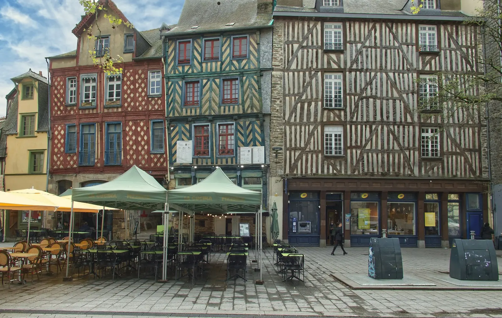 Les terrasses de la place Sainte-Anne, à Rennes